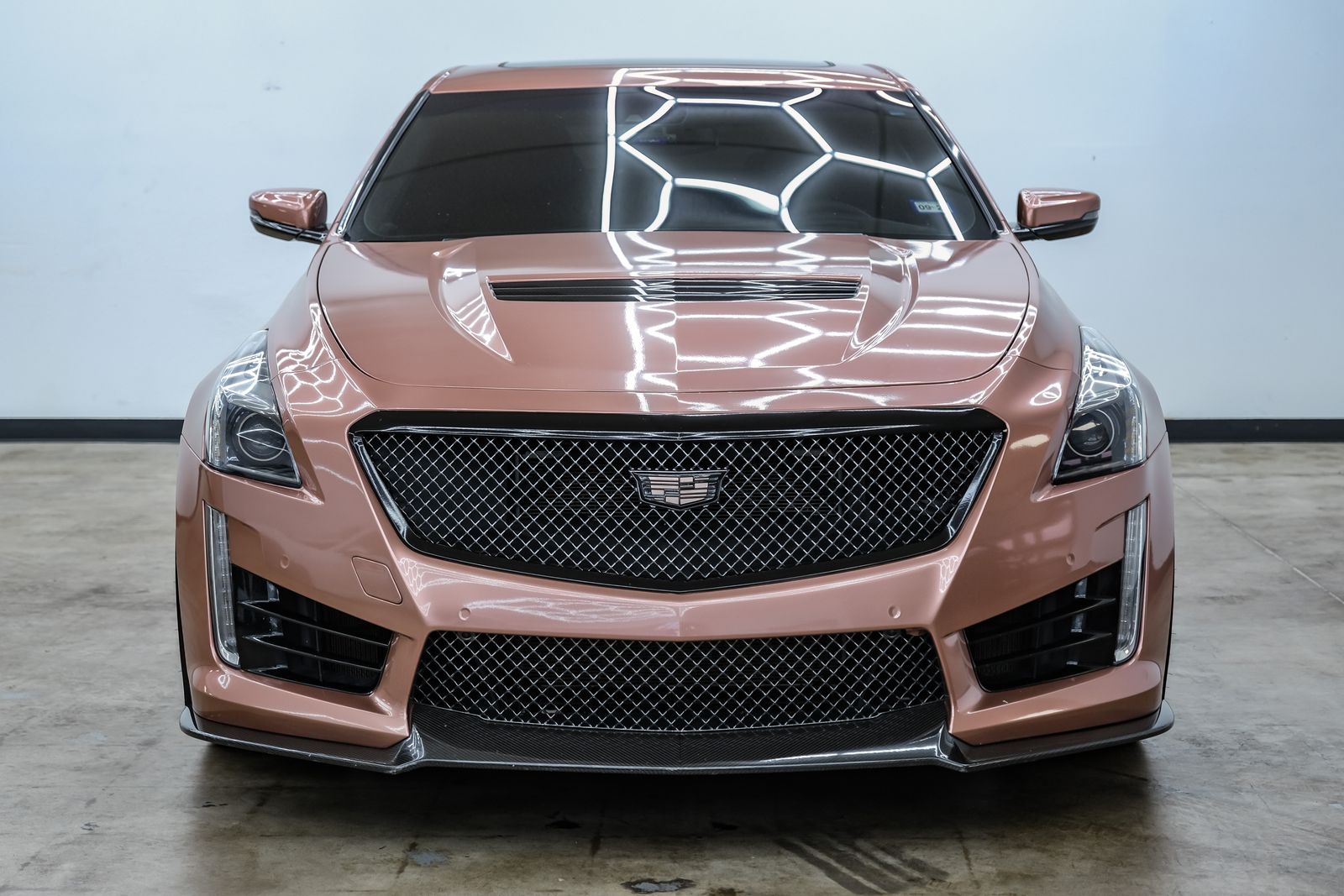 cadillac cts-v sedan 2018 1G6A15S68J0103106 image cadillac cts-v sedan 2018 1G6A15S68J0103106 image